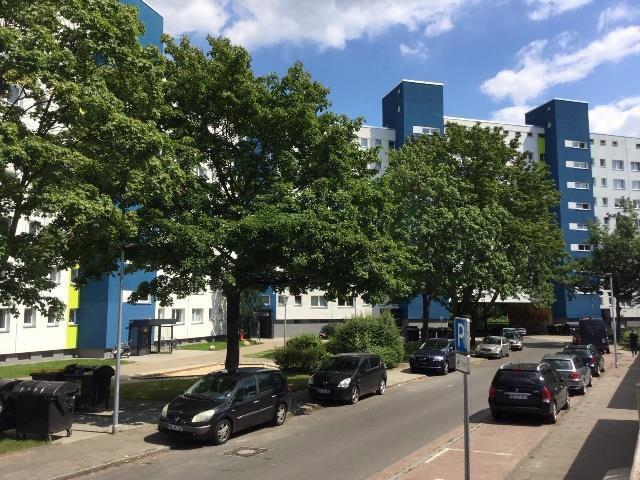 Gut geschnittene 3-Zimmer-Wohnung mit Balkon zimmer