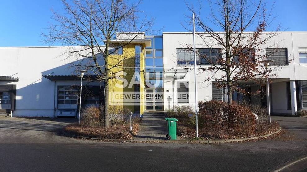 1.166 m² Rampenhalle inkl. Büro-Sozalflächen an der B101 *481*