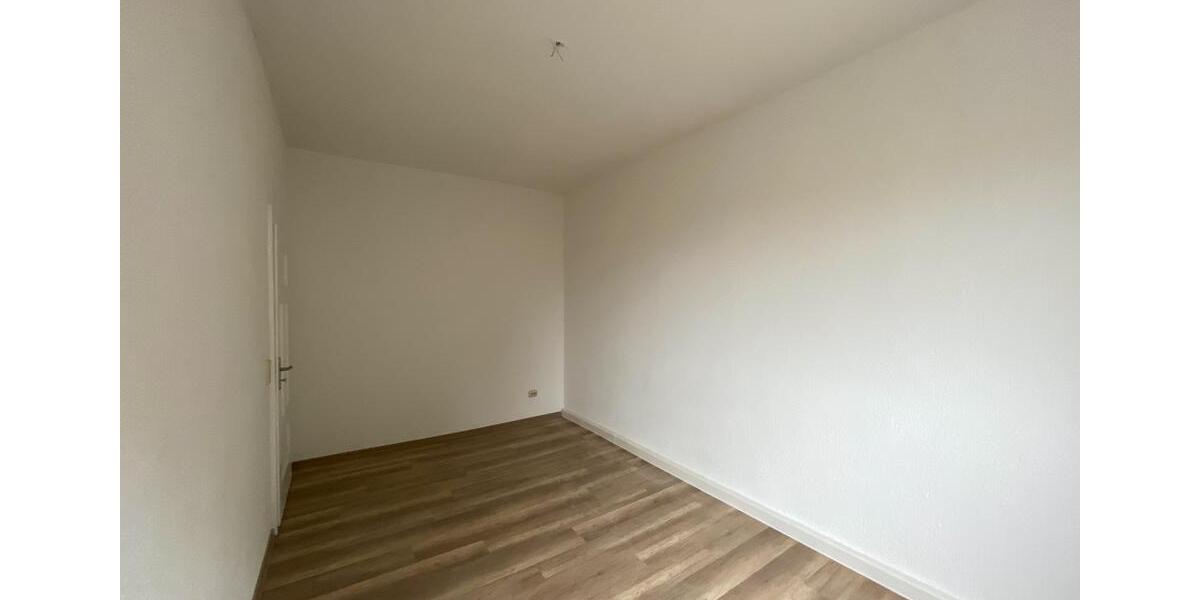 Etagenwohnung Naumburg (Saale) - 3 Zimmer, 73 m&sup2;, 510&euro; | Angebot:24523505
