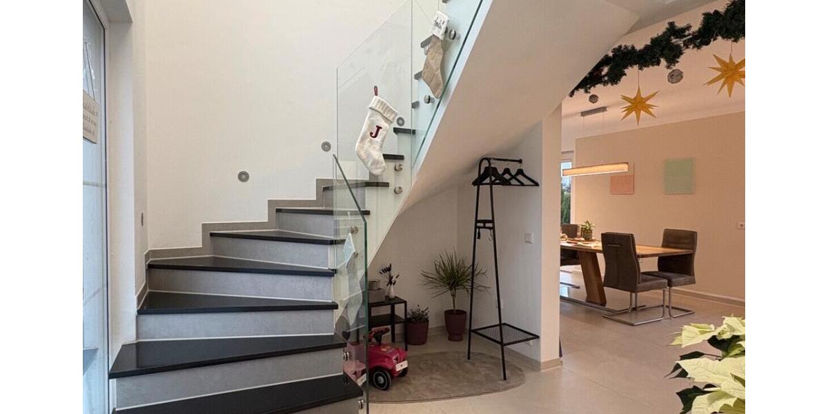 Einfamilienhaus 160qm zu vermieten 14,50€ pro qm 7 zimmer