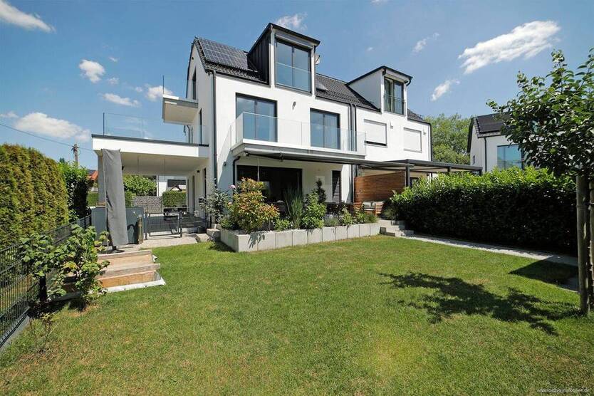 BrunnthalWaldbrunn: Moderne Doppelhaushälfte (BJ 2021) mit 5 Zimmern und sonnigem Garten!