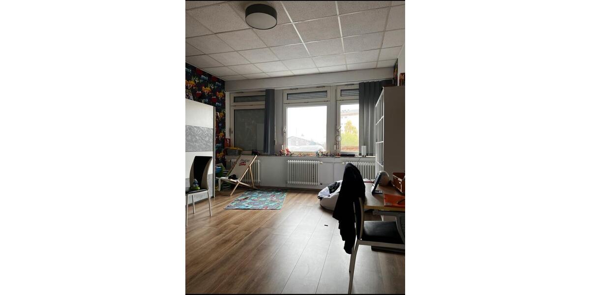 Etagenwohnung Elze - 4 Zimmer, 150 m&sup2;, 1.350&euro; | Angebot:26287455