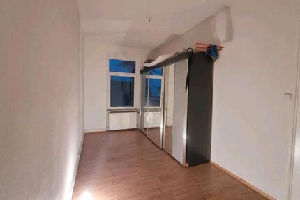 Zimmer in einer WG 3 zimmer
