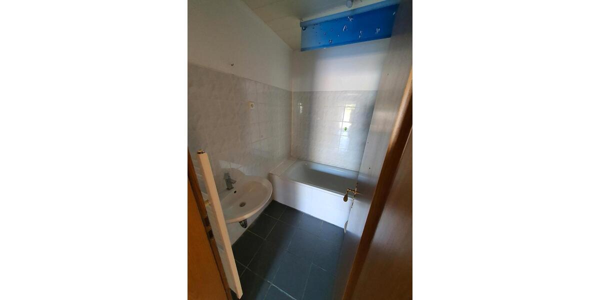 Erdgeschoßwohnung Genthin - 2 Zimmer, 71 m&sup2;, 430&euro; | Angebot:24513248