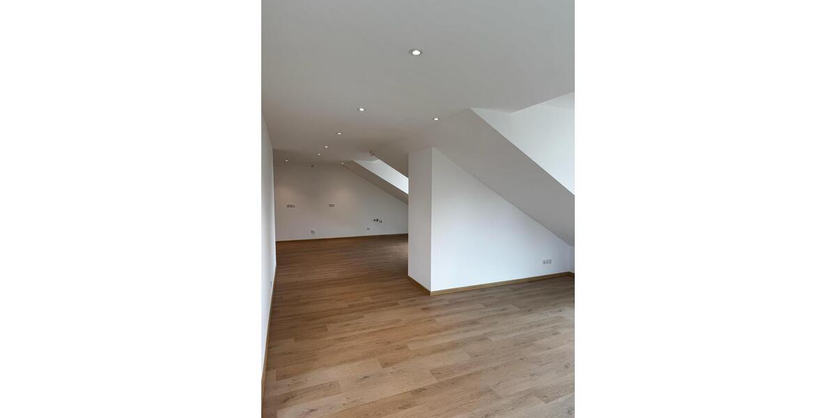 Etagenwohnung Neuburg an der Donau - 3 Zimmer, 85 m&sup2;, 935&euro; | Angebot:26561817