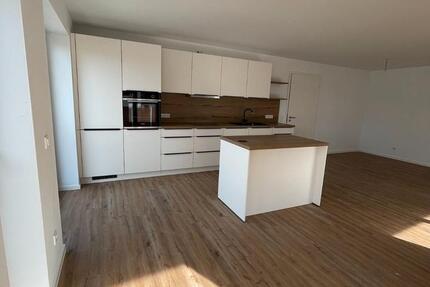 Wohnung Pocking - 3 Zimmer, 102 m&sup2;, 1.090&euro; | Angebot:26581678