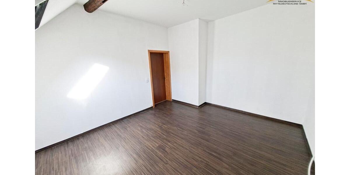 Dachgeschoßwohnung Eisleben (Lutherstadt) - 2 Zimmer, 69 m&sup2;, 430&euro; | Angebot:26177818