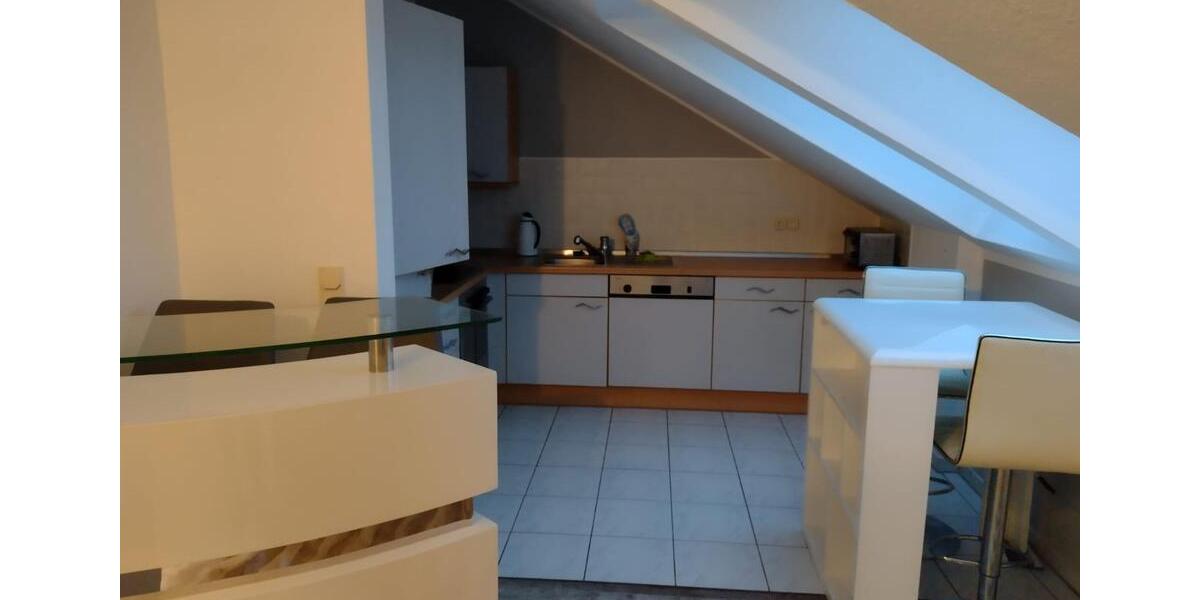 Helle Wohnung im Dachgeschoß 690€ Kalt in 16540 Hohen Neuendorf 1 zimmer