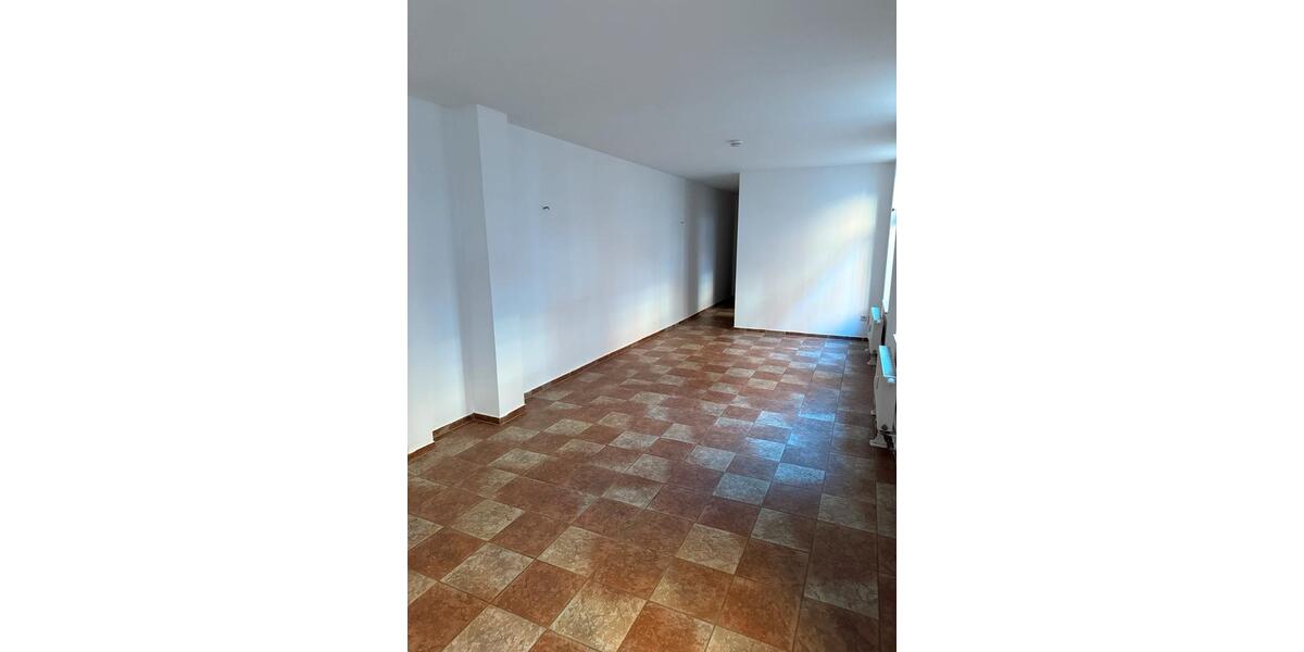 Etagenwohnung Stendal - 1 Zimmer, 30 m&sup2;, 290&euro; | Angebot:24919517