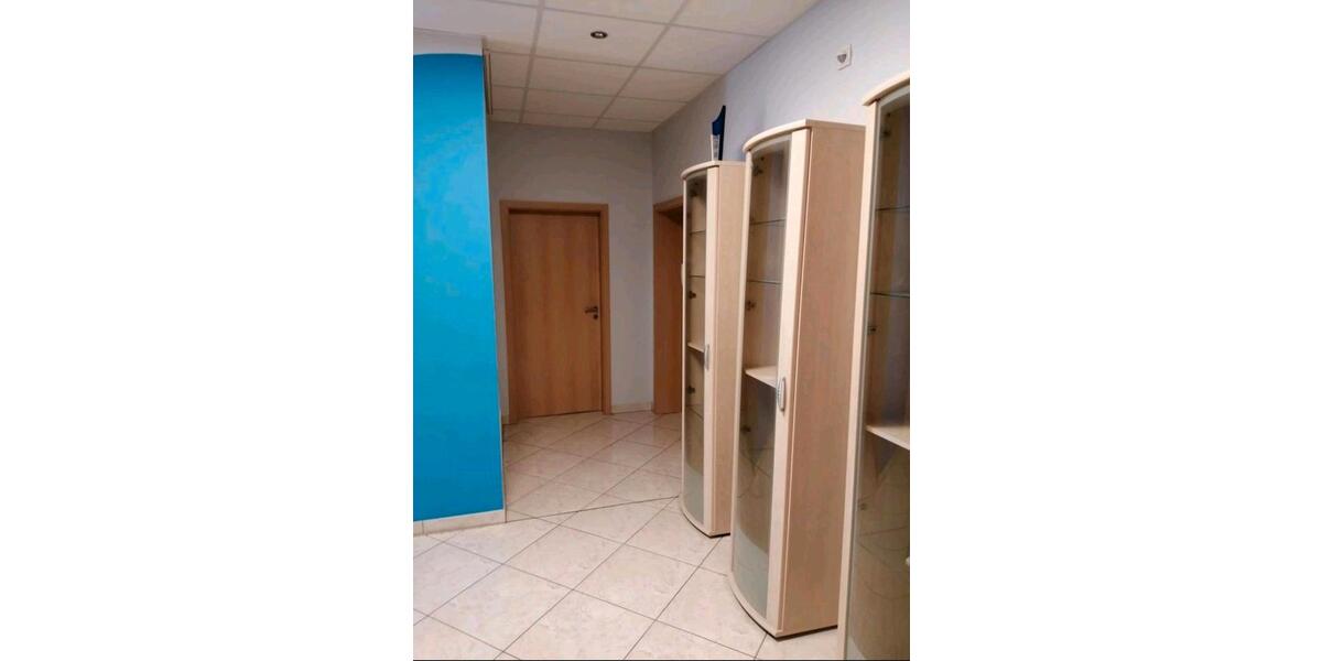 Vielvältige nutzbare Büroraum zu Vermieten zimmer