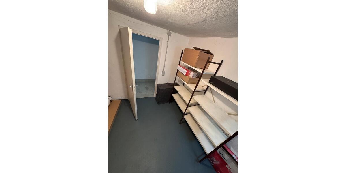 Dachgeschoßwohnung Öhringen - 2 Zimmer, 32 m&sup2;, 600&euro; | Angebot:24855429