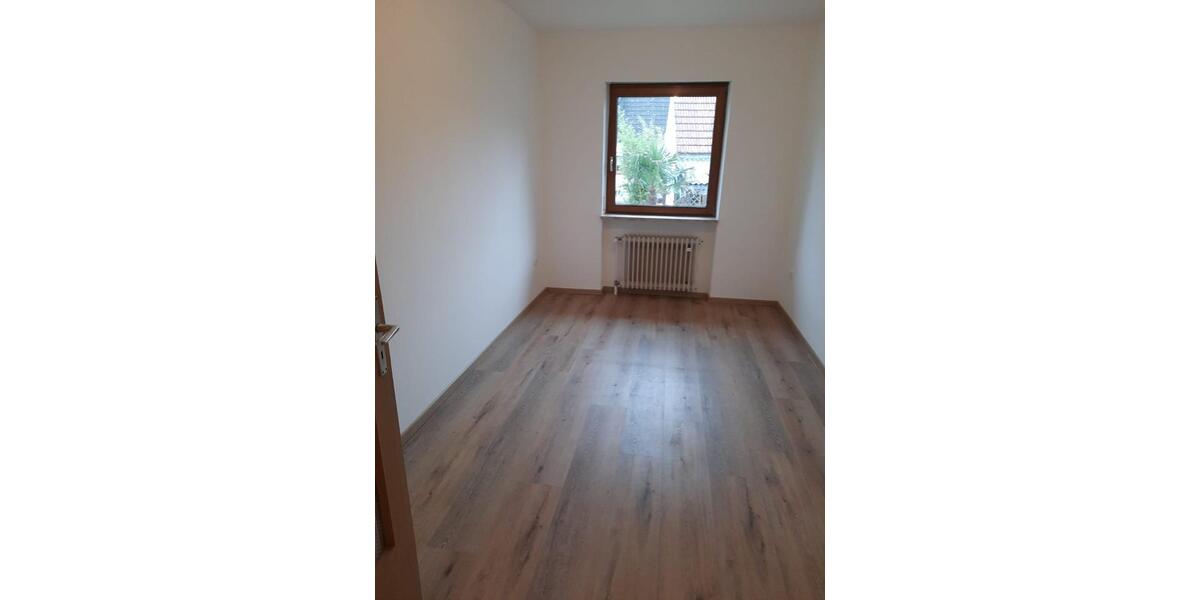 Erdgeschoßwohnung Karlsfeld - 3 Zimmer, 76 m&sup2;, 1.700&euro; | Angebot:26611743