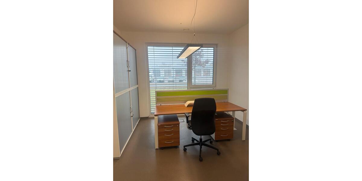 Gewerbeobjekt Landau an der Isar - 1.500&euro; | Angebot:24473835