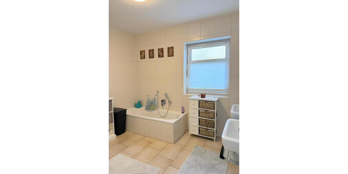 Erdgeschoßwohnung Rhauderfehn - 3 Zimmer, 107 m&sup2;, 750&euro; | Angebot:25654524