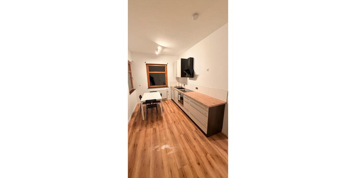 Wohnen auf Zeit Tuttlingen - 4 Zimmer, 20 m&sup2;, 450&euro; | Angebot:24849422