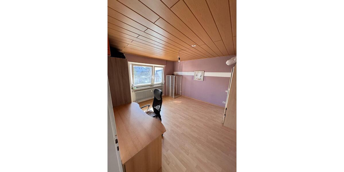 Etagenwohnung Reilingen - 2 Zimmer, 72 m&sup2;, 900&euro; | Angebot:24846724