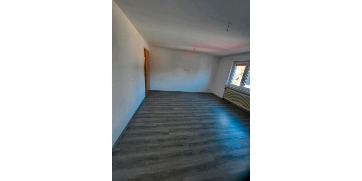 Dachgeschoßwohnung Neustadt (Hessen) - 3 Zimmer, 80 m&sup2;, 790&euro; | Angebot:26397976