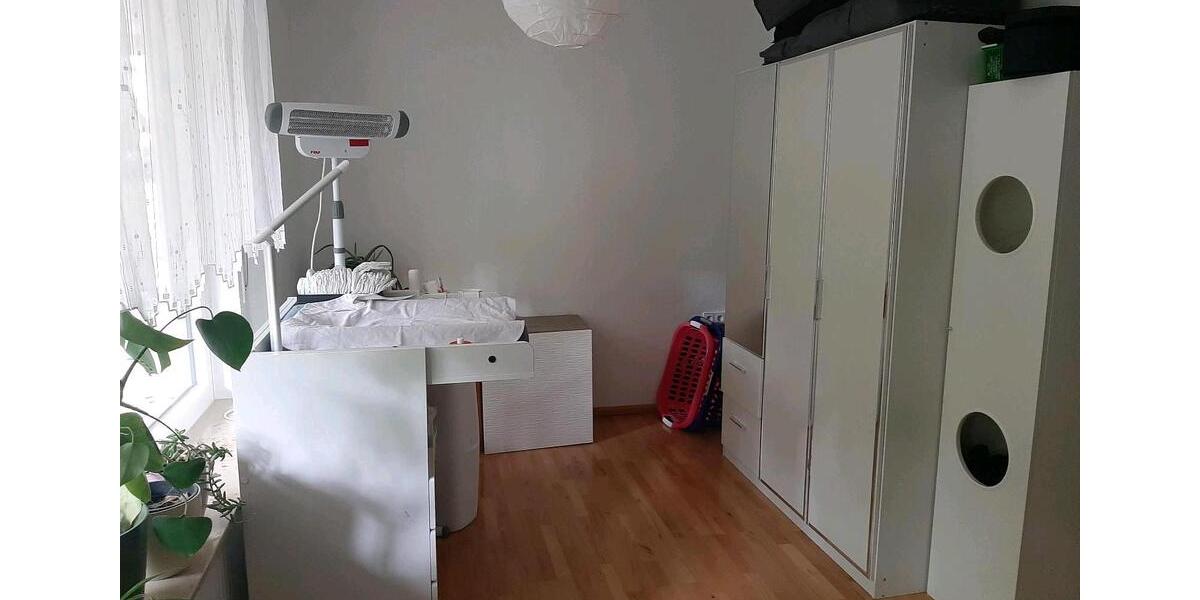 Erdgeschoßwohnung Freiburg im Breisgau Lehen - 3 Zimmer, 105 m&sup2;, 1.500&euro; | Angebot:26654922