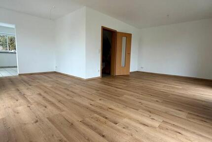 Haus Regensburg Gallingkofen - 5 Zimmer, 155 m&sup2;, 1.970&euro; | Angebot:25270210
