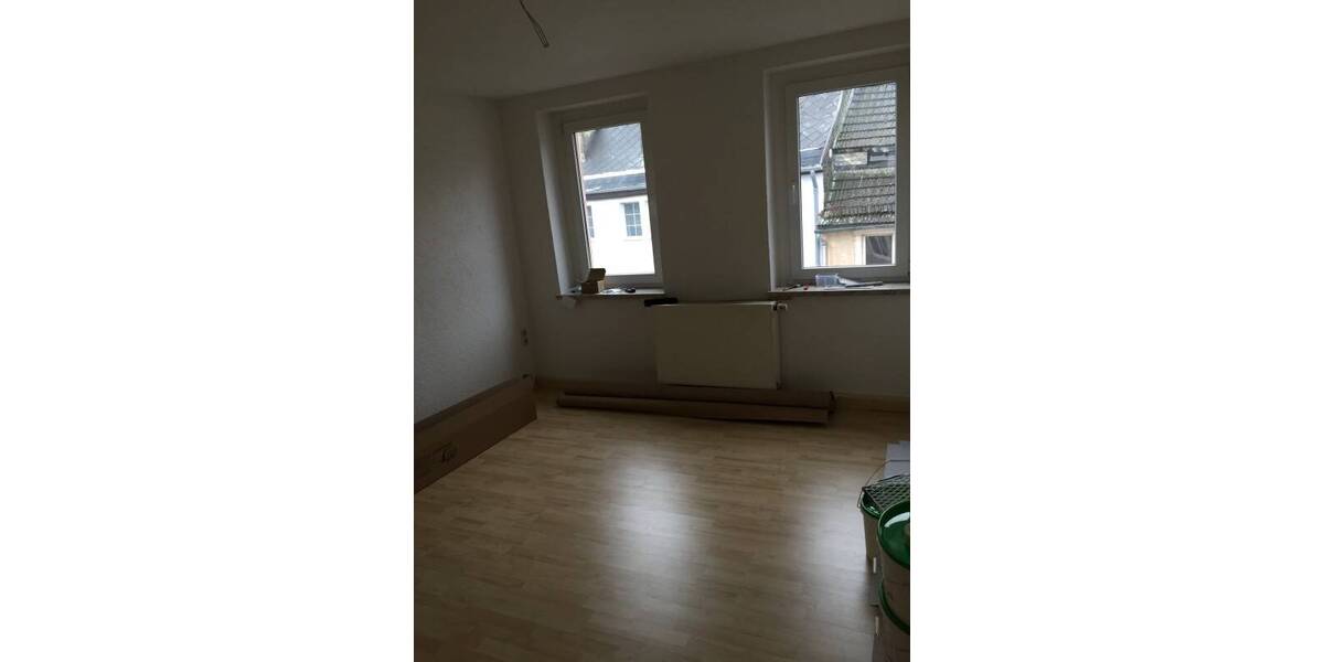 Etagenwohnung Mittweida - 2 Zimmer, 70 m&sup2;, 430&euro; | Angebot:26015683