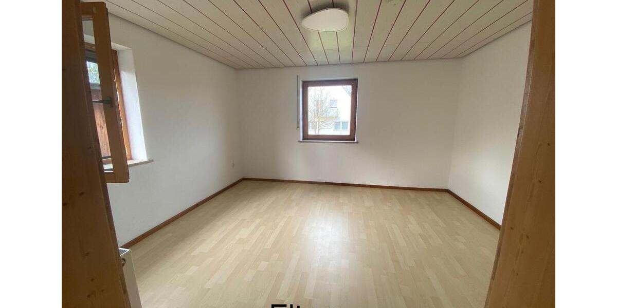Erdgeschoßwohnung Kühbach - 4 Zimmer, 92 m&sup2;, 1.104&euro; | Angebot:24816618