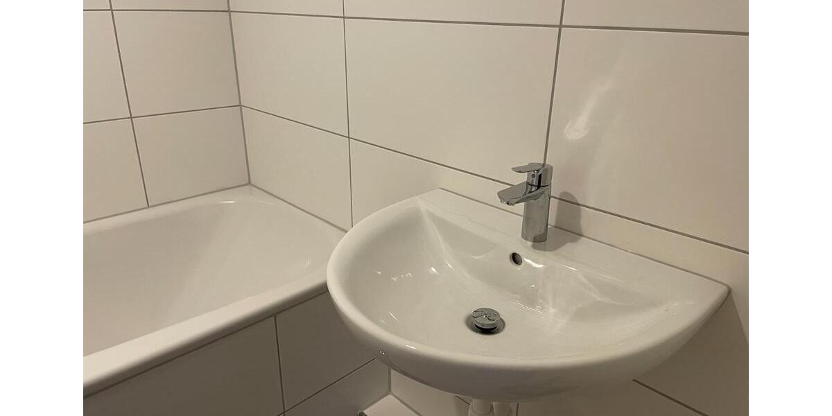 Etagenwohnung Krefeld Gellep-Stratum - 2 Zimmer, 73 m&sup2;, 805&euro; | Angebot:25942475