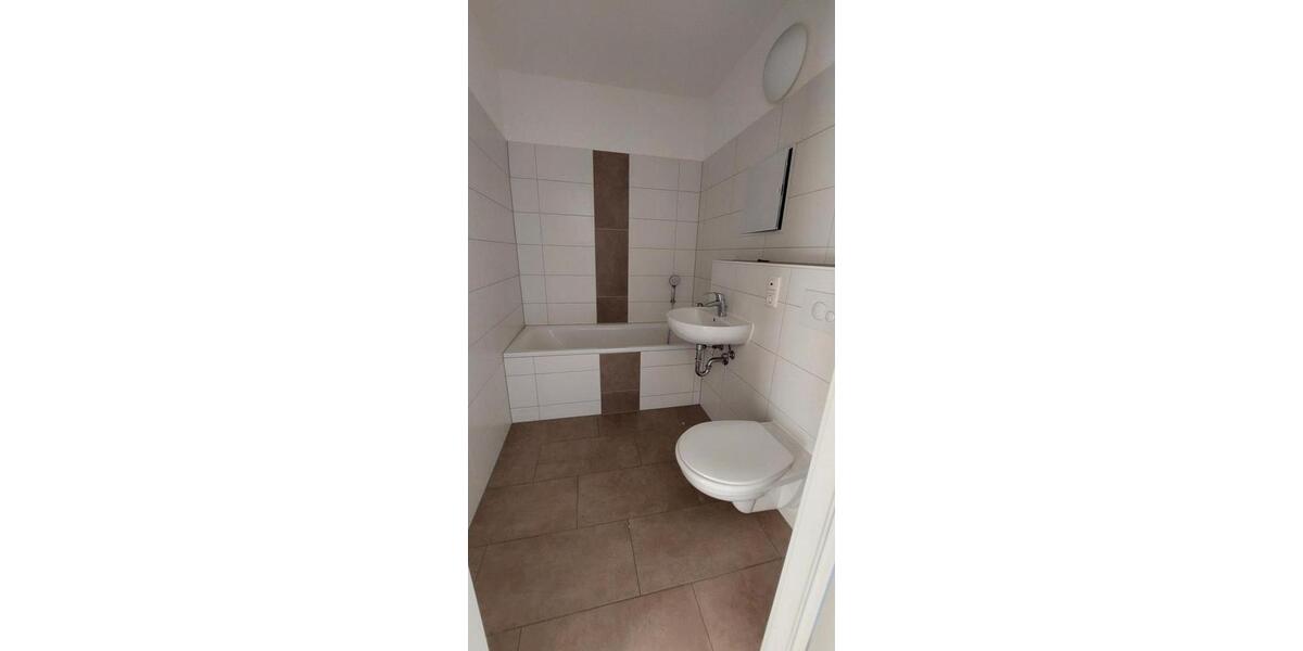 Etagenwohnung Bernsdorf - 3 Zimmer, 61 m&sup2;, 195&euro; | Angebot:26564882
