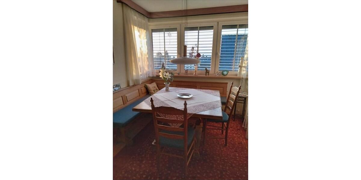 Dachgeschoßwohnung Haßfurt - 3 Zimmer, 95 m&sup2;, 990&euro; | Angebot:24887384