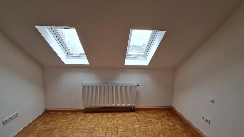 Dachgeschoßwohnung Vellmar - 2.5 Zimmer, 56 m&sup2;, 620&euro; | Angebot:25022418