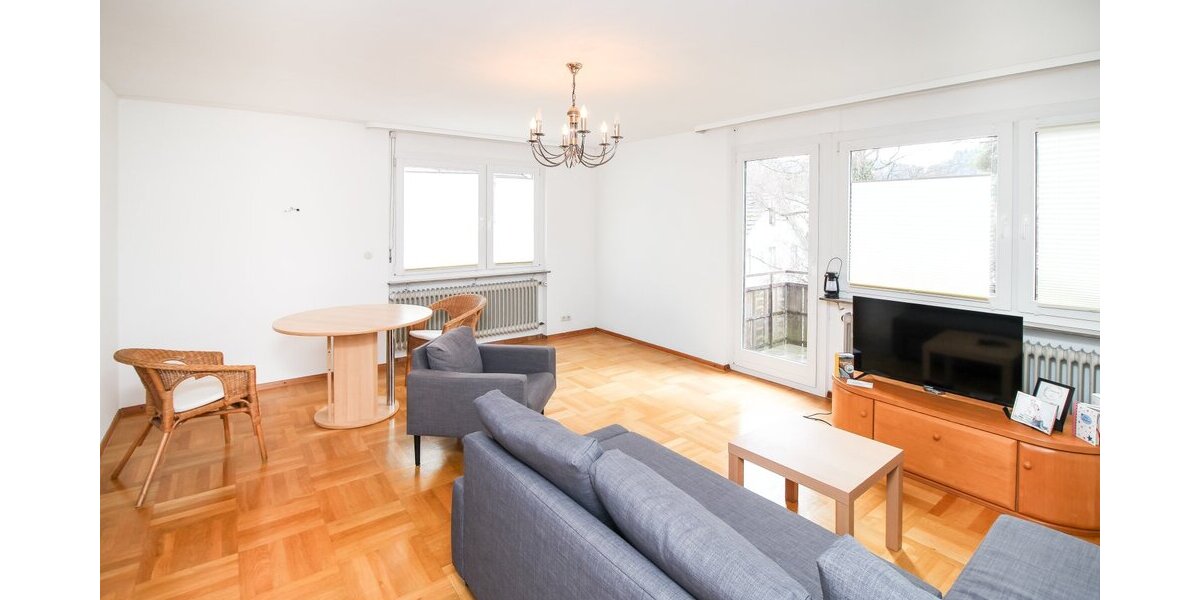 Schöne 3-Zimmer-Wohnung mit Balkon und Dachterrasse in Schramberg - Etagenwohnung Schramberg | Angebot:26130026