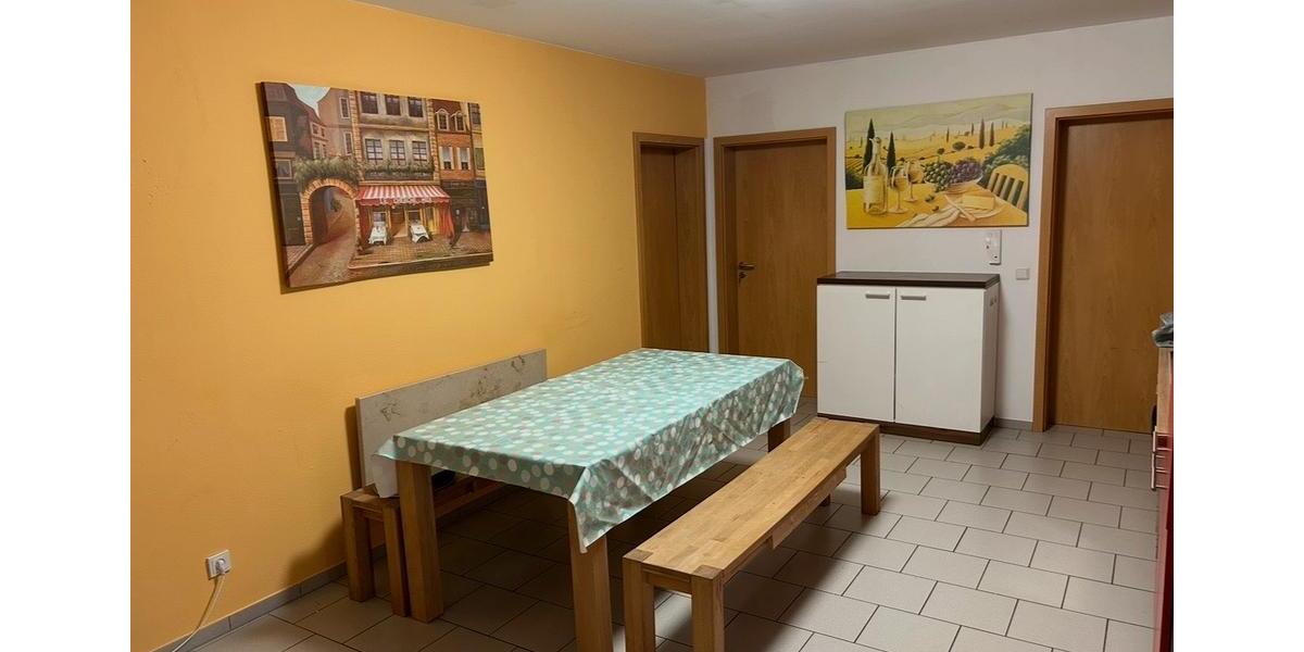 Wohnen auf Zeit Weidenbach - 5 Zimmer, 16 m&sup2;, 306&euro; | Angebot:25640842