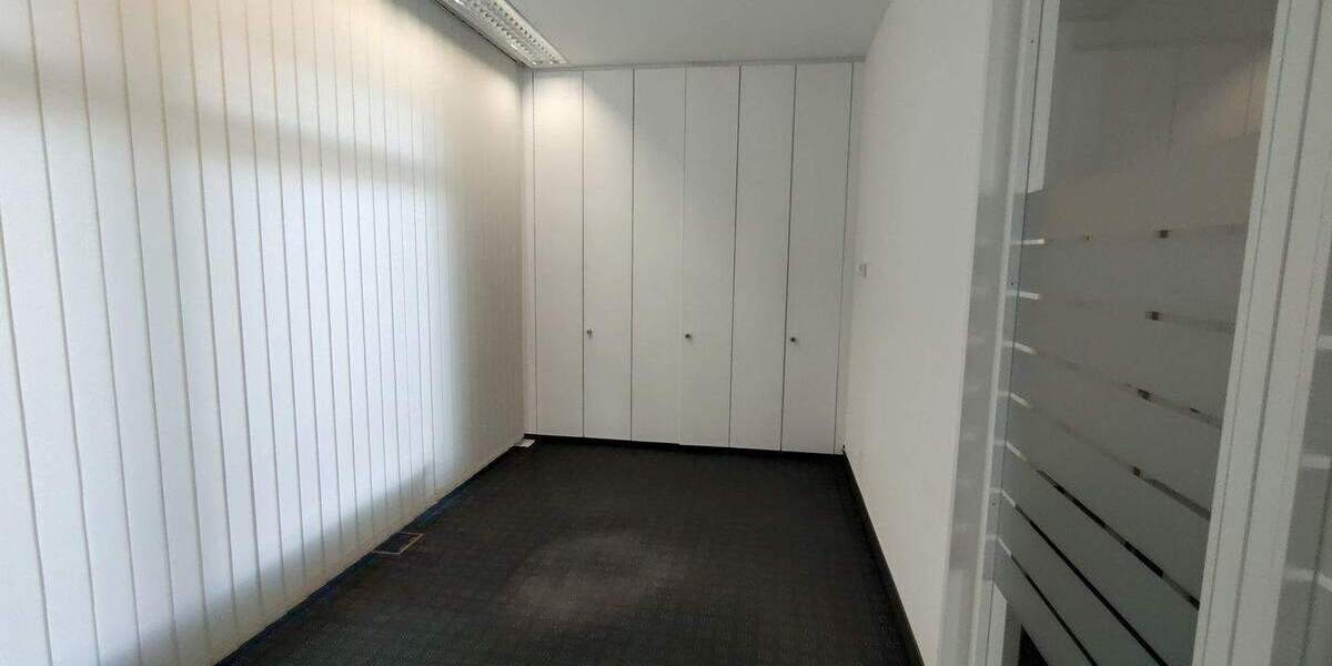 Gewerbeobjekt Remscheid Nord - 5 Zimmer, 257 m&sup2;, 2.190&euro; | Angebot:24027043