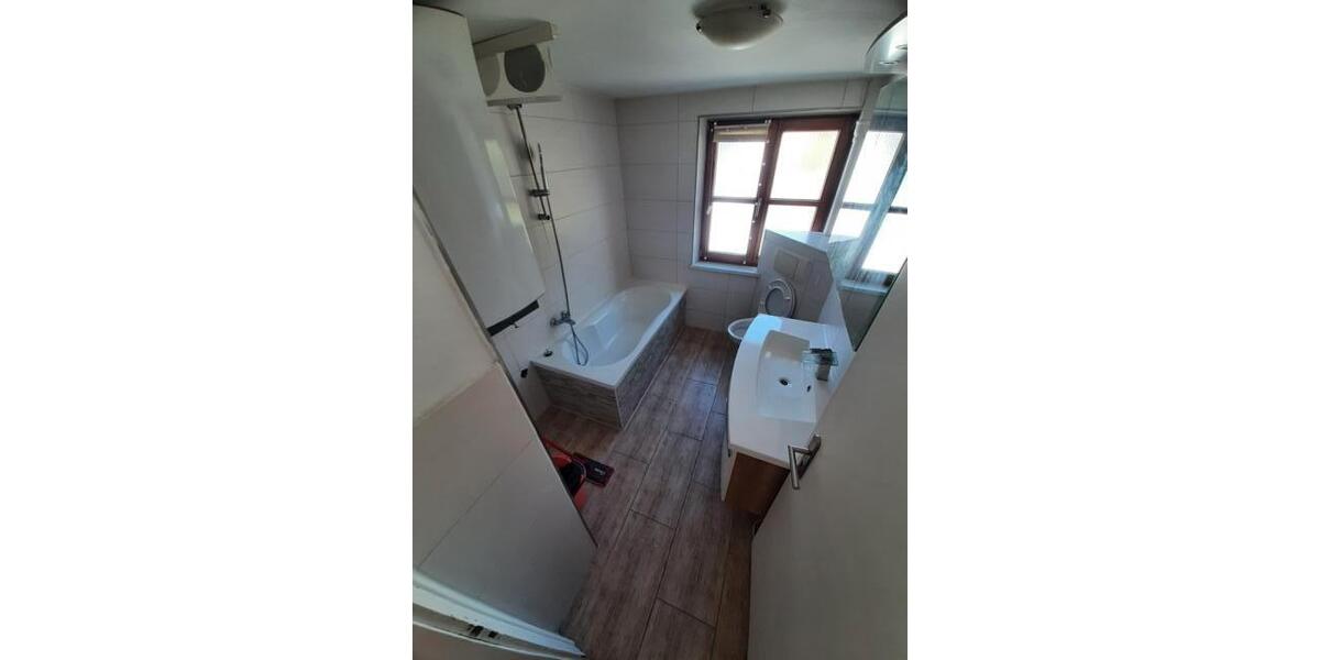 Erdgeschoßwohnung Viechtach - 4 Zimmer, 80 m&sup2;, 740&euro; | Angebot:26449999