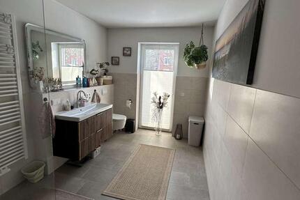 Wohnung Schwerin Gartenstadt - 2 Zimmer, 70 m&sup2;, 735&euro; | Angebot:24534447