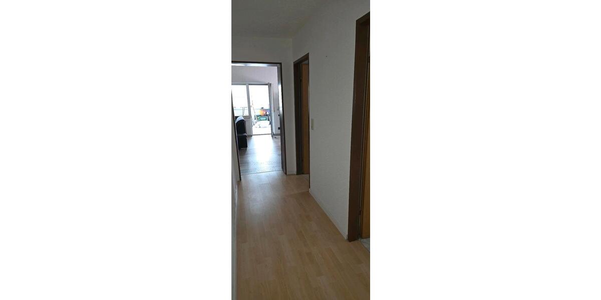 Etagenwohnung Montabaur - 2 Zimmer, 110 m&sup2;, 800&euro; | Angebot:26051903