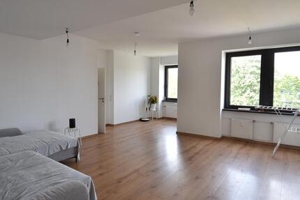 Wohnung Düsseldorf Stadtbezirk 2 - 3 Zimmer, 90 m&sup2;, 1.410&euro; | Angebot:23769123