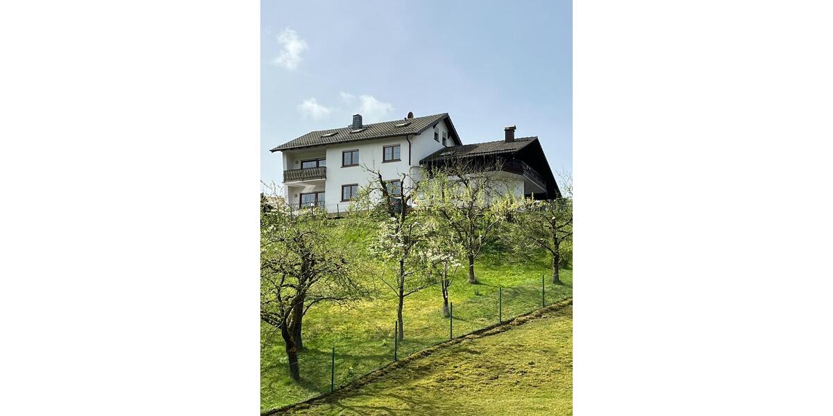 Dachgeschoßwohnung Gersfeld (Rhön) - 2 Zimmer, 50 m&sup2;, 450&euro; | Angebot:26335169