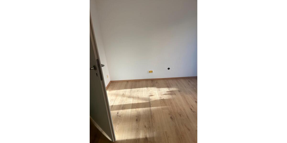 Erdgeschoßwohnung Netphen - 2 Zimmer, 60 m&sup2;, 400&euro; | Angebot:27541068