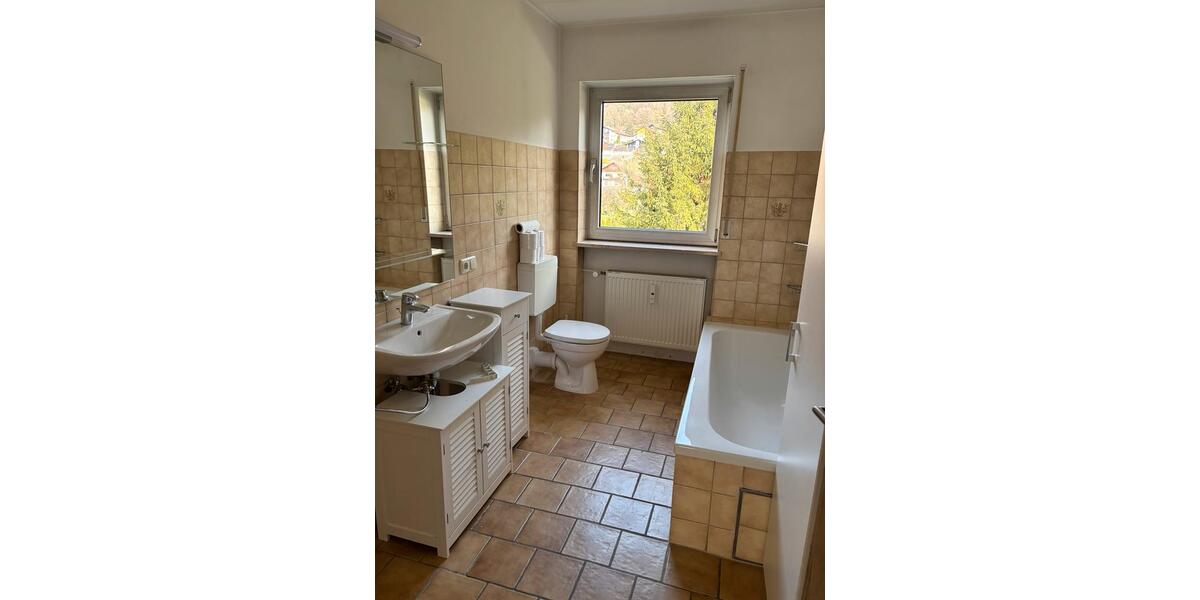 Etagenwohnung Fürstenstein - 3 Zimmer, 80 m&sup2;, 600&euro; | Angebot:25887726