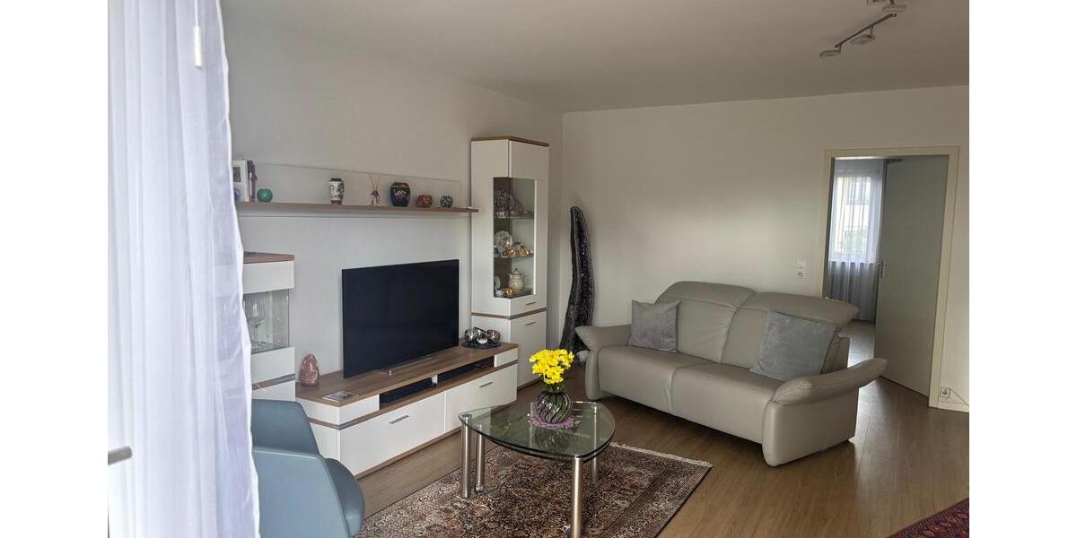 Etagenwohnung Leonberg - 2.5 Zimmer, 75 m&sup2;, 1.050&euro; | Angebot:26698177