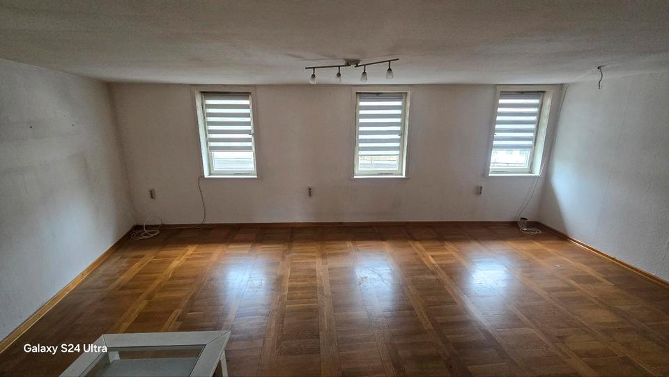 Etagenwohnung Ellrich - 2 Zimmer, 80 m&sup2;, 400&euro; | Angebot:26246666
