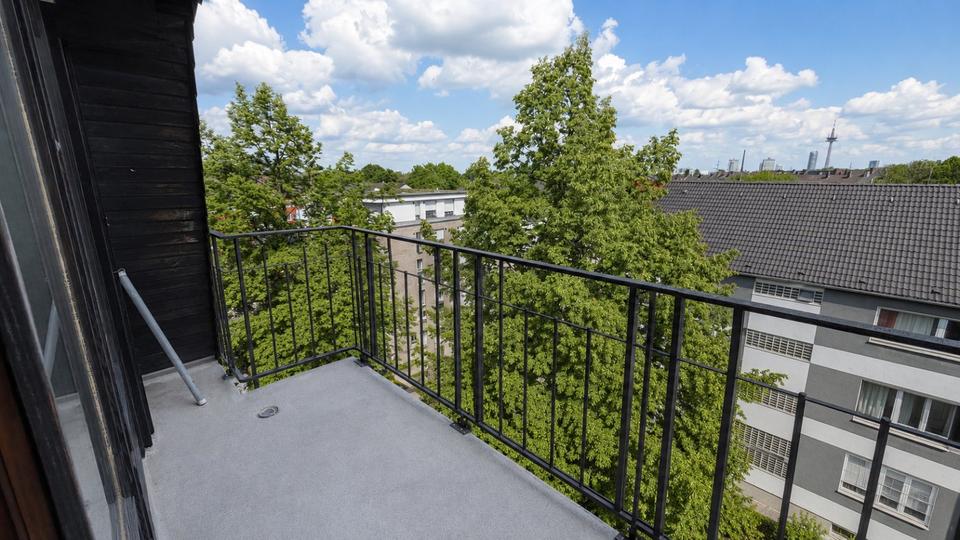 Dachgeschoßwohnung Essen Stadtbezirk III - 1 Zimmer, 48 m&sup2;, 600&euro; | Angebot:26585306