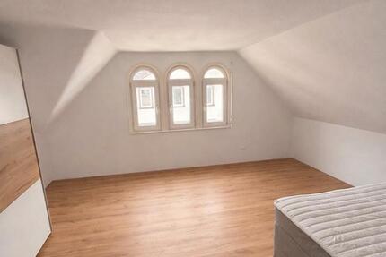 Wohnen auf Zeit Esslingen am Neckar - 5 Zimmer, 12 m&sup2;, 650&euro; | Angebot:26287080