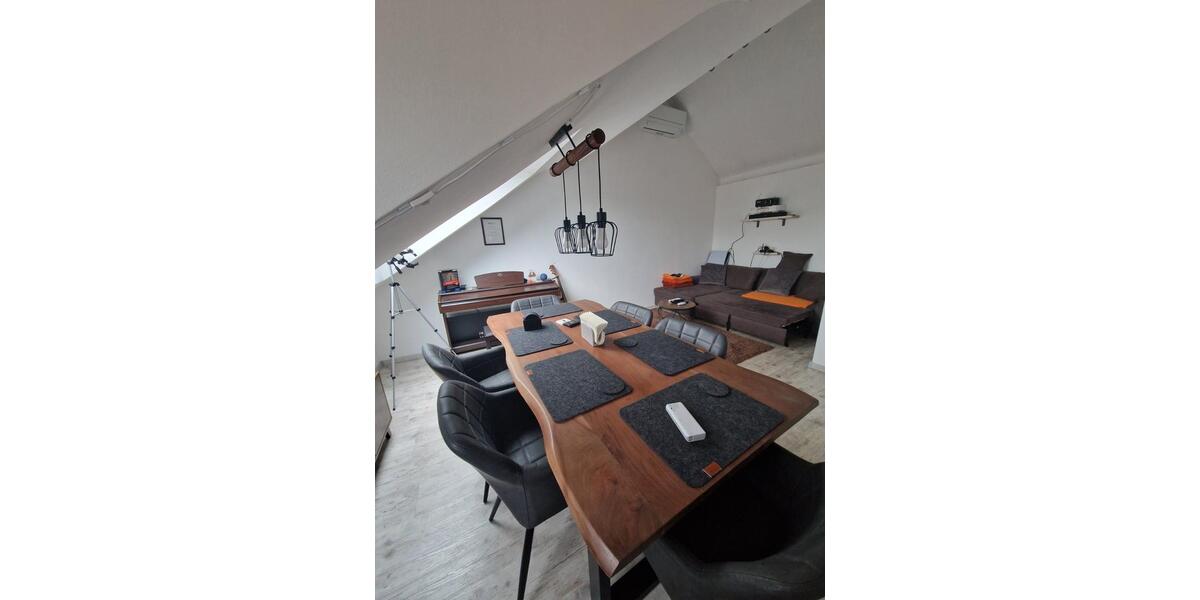 Dachgeschoßwohnung Brühl - 4 Zimmer, 75 m&sup2;, 1.400&euro; | Angebot:24966174