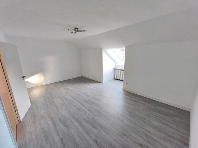 Schöne 2-Zimmer-Dachgeschoßwohnung in ruhiger Lage Gellershagen