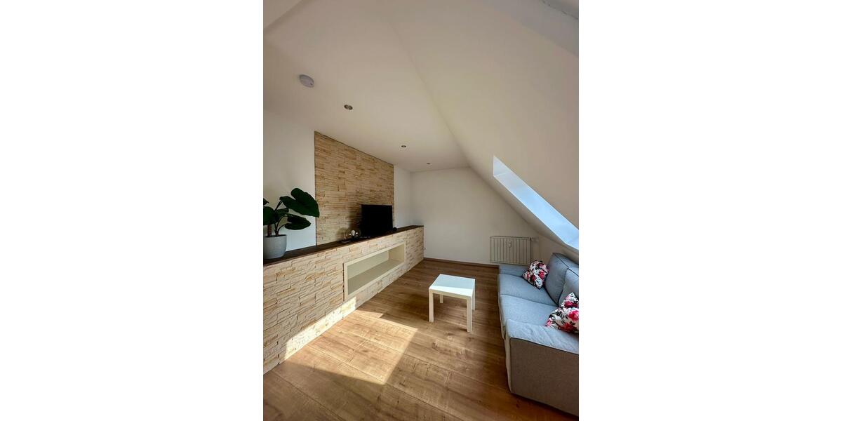 Dachgeschoßwohnung Wolfsburg Alt-Wolfsburg - 2.5 Zimmer, 54 m&sup2;, 594&euro; | Angebot:25753976