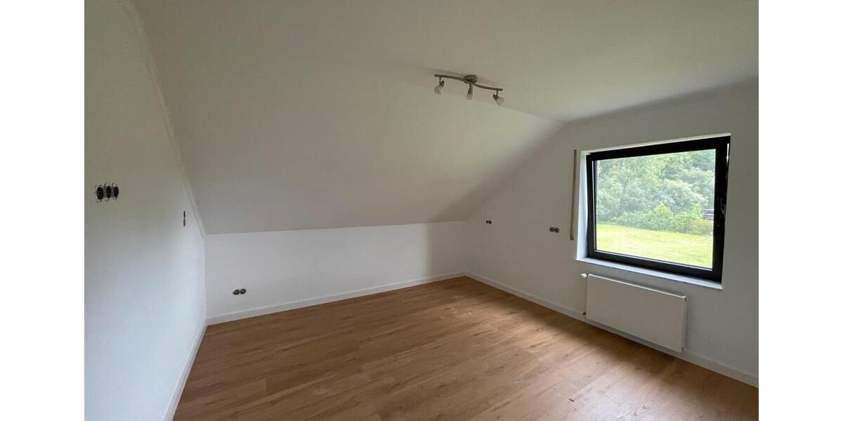 Dachgeschoßwohnung Borgentreich - 2 Zimmer, 98 m&sup2;, 465&euro; | Angebot:25791793