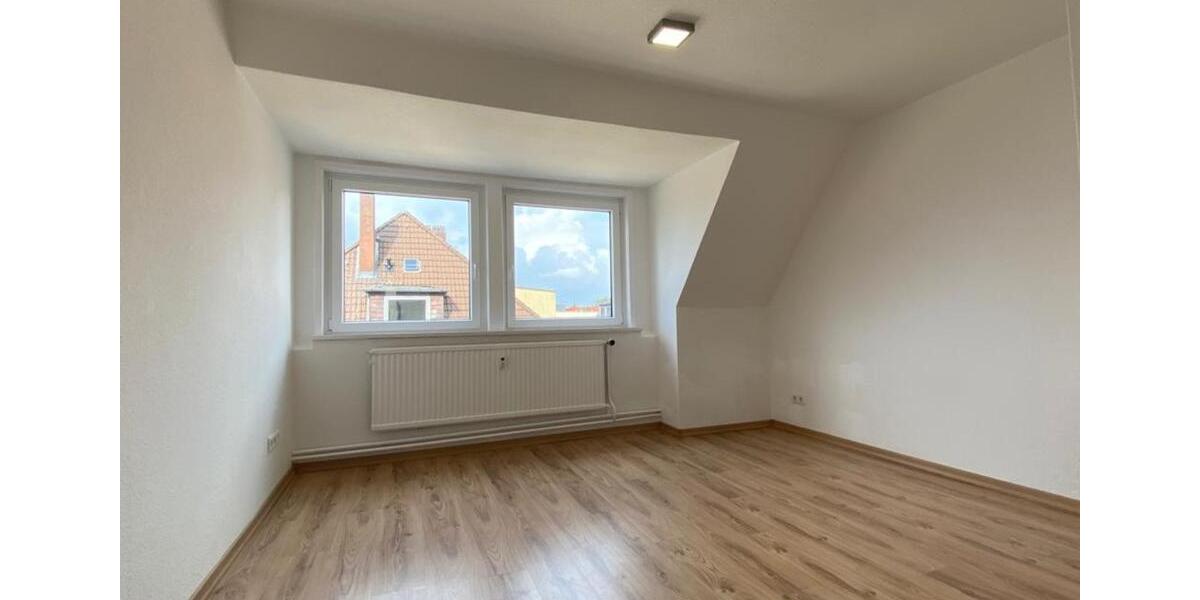 Dachgeschoßwohnung Bremerhaven - 2 Zimmer, 55 m&sup2;, 475&euro; | Angebot:24764375