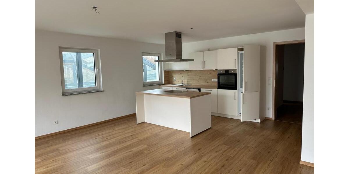 Erdgeschoßwohnung Altötting - 3 Zimmer, 122 m&sup2;, 1.284&euro; | Angebot:26004607