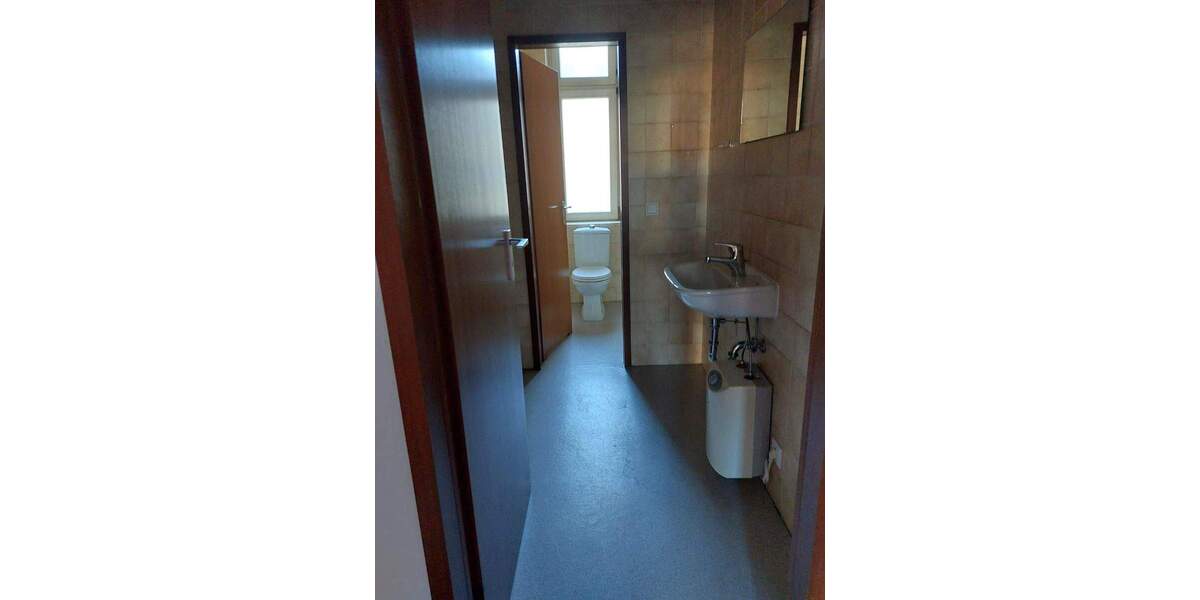Gewerbeobjekt Saarbrücken St Johann - 5 Zimmer, 120 m&sup2;, 990&euro; | Angebot:26501572